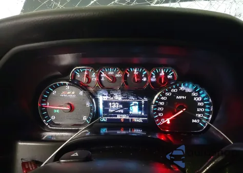 2018 Chevrolet Silverado 1500 2Lt from USA, damaged, VIN 3GCUKREC2JG405888